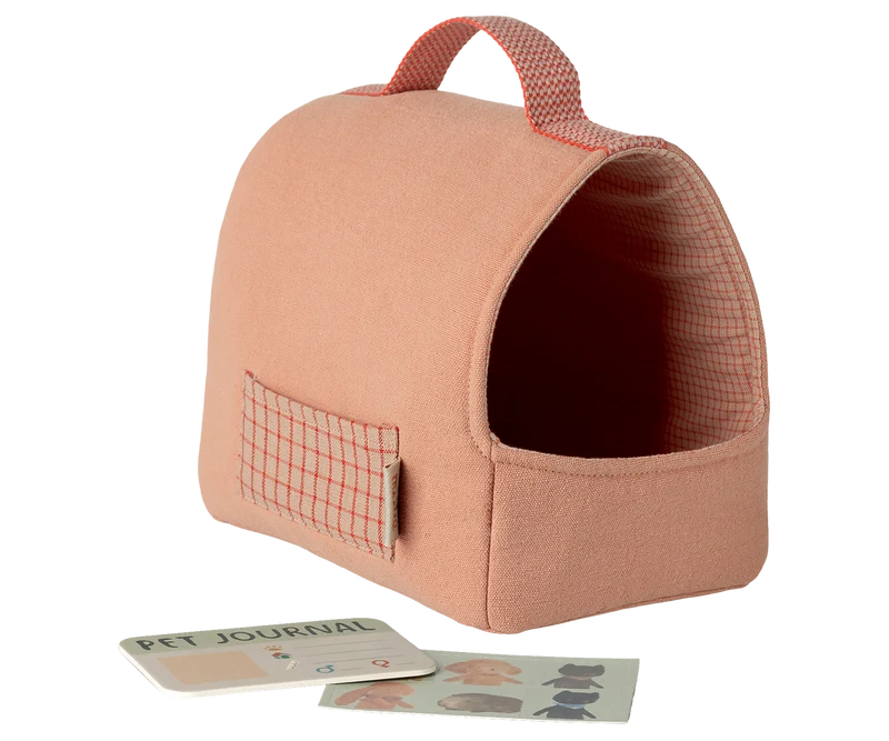 Maileg Pet Carrier - Coral