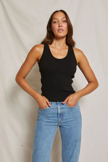 Perfect White Tee - Debbie - True Black