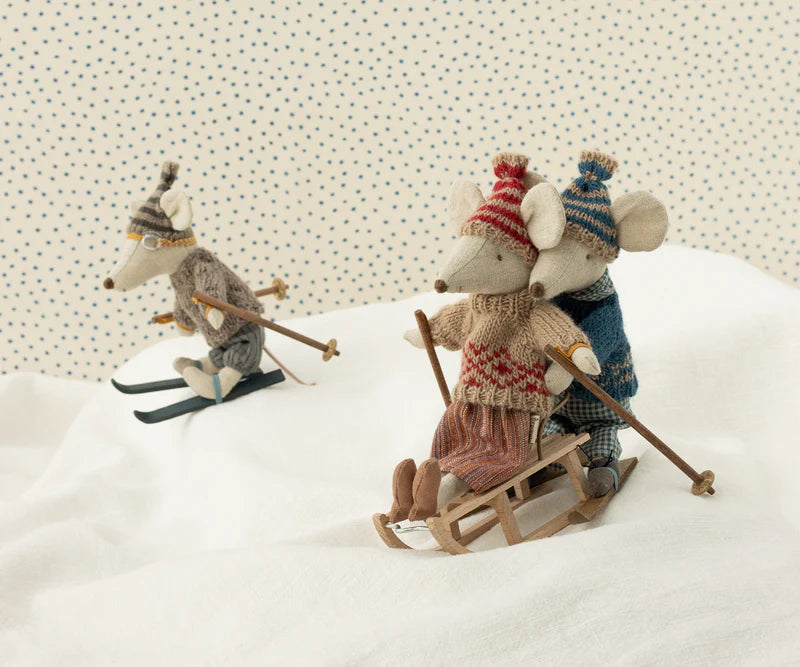 Maileg Knitted Sweater and Hat - Mum Mouse