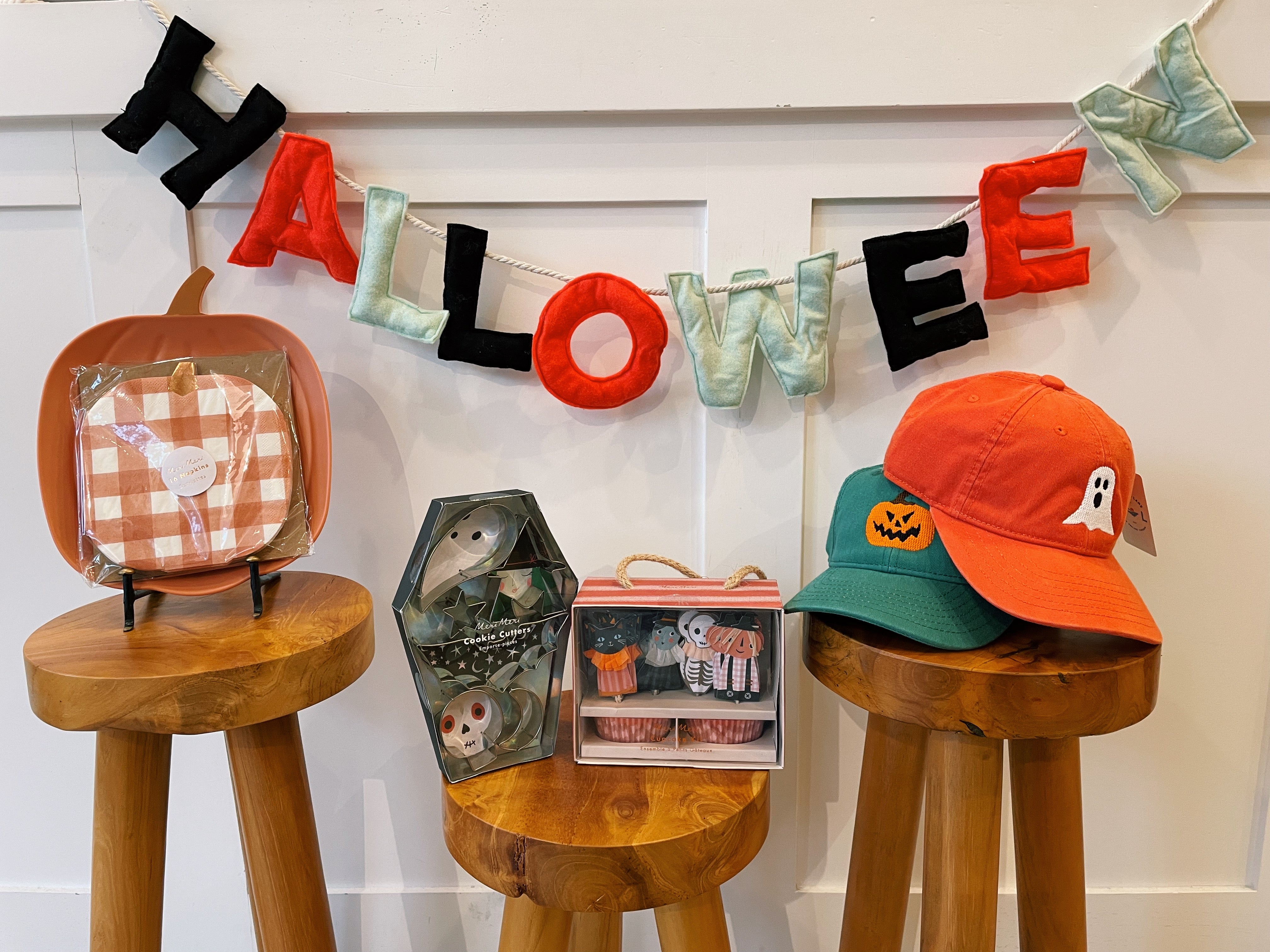 Halloween Decor and Treat Inspo 🎃