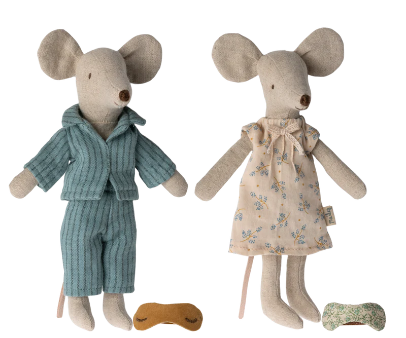 Maileg Mum + Dad Mice in Cigarbox