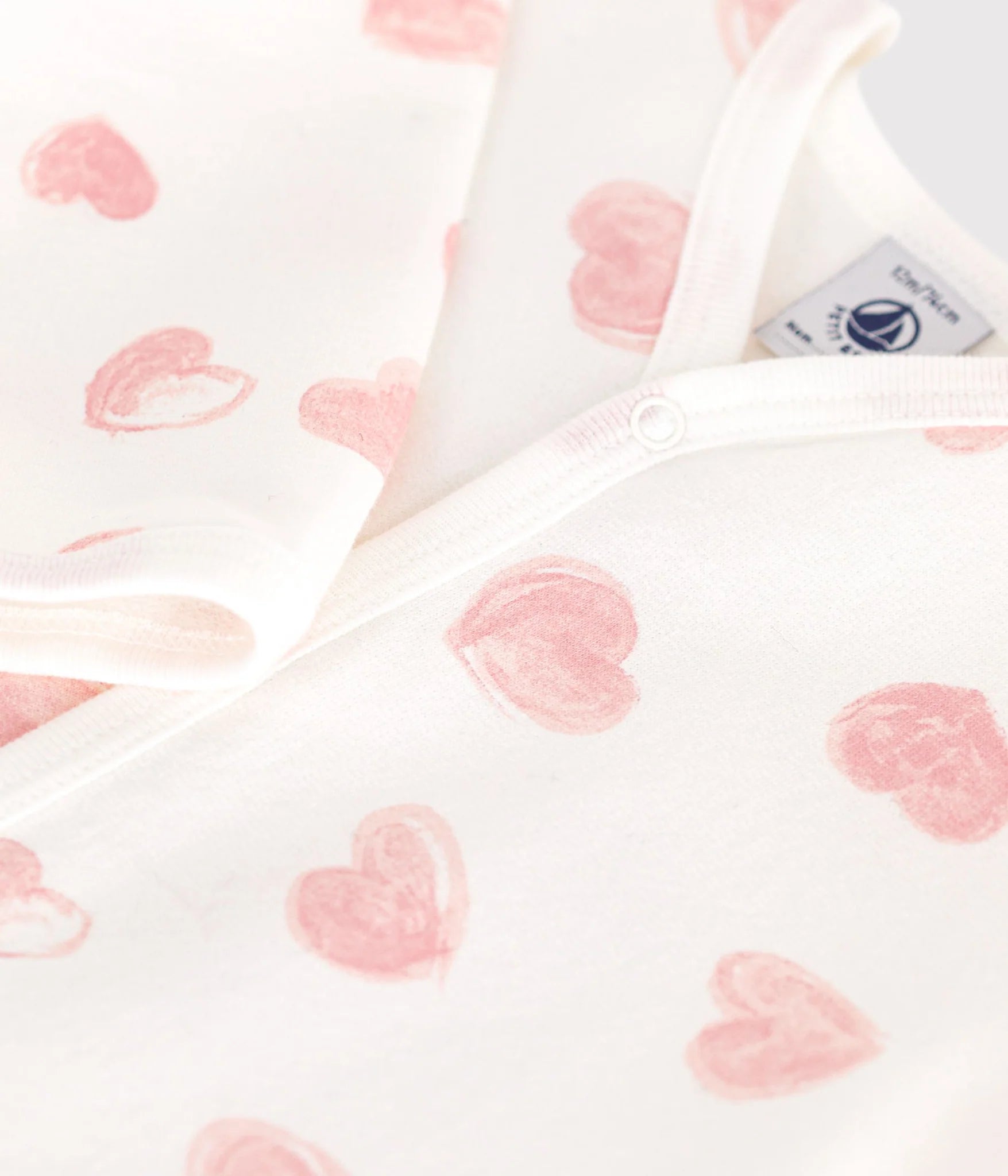 Petit Bateau Baby Front Snap Heart Print Footie - Pink