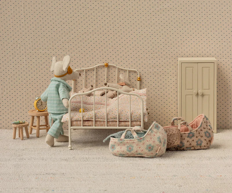 Maileg Vintage Bed - Mouse - Off-White