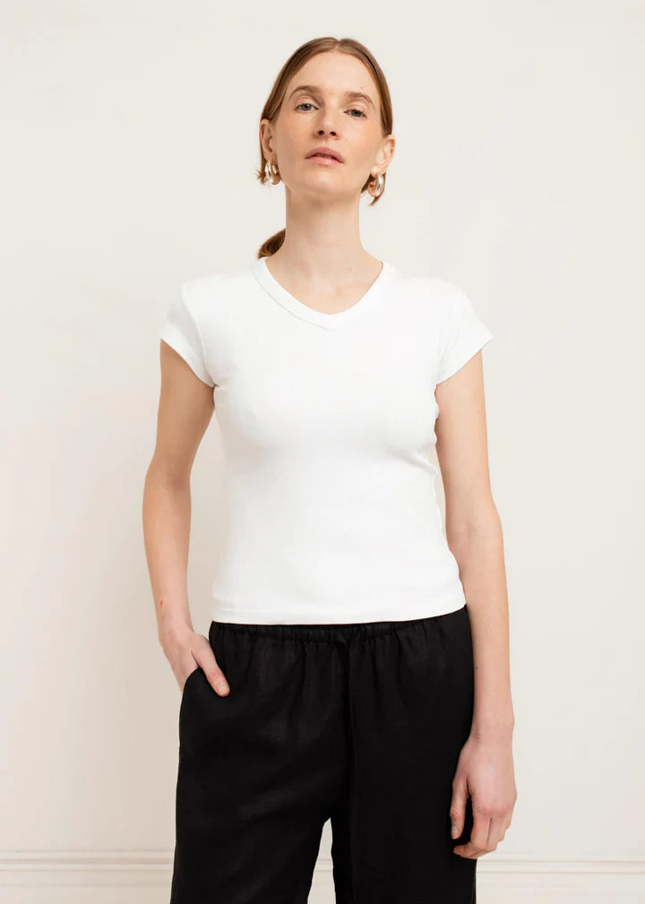 Paper Label Suzy High V-Neck - Bright White