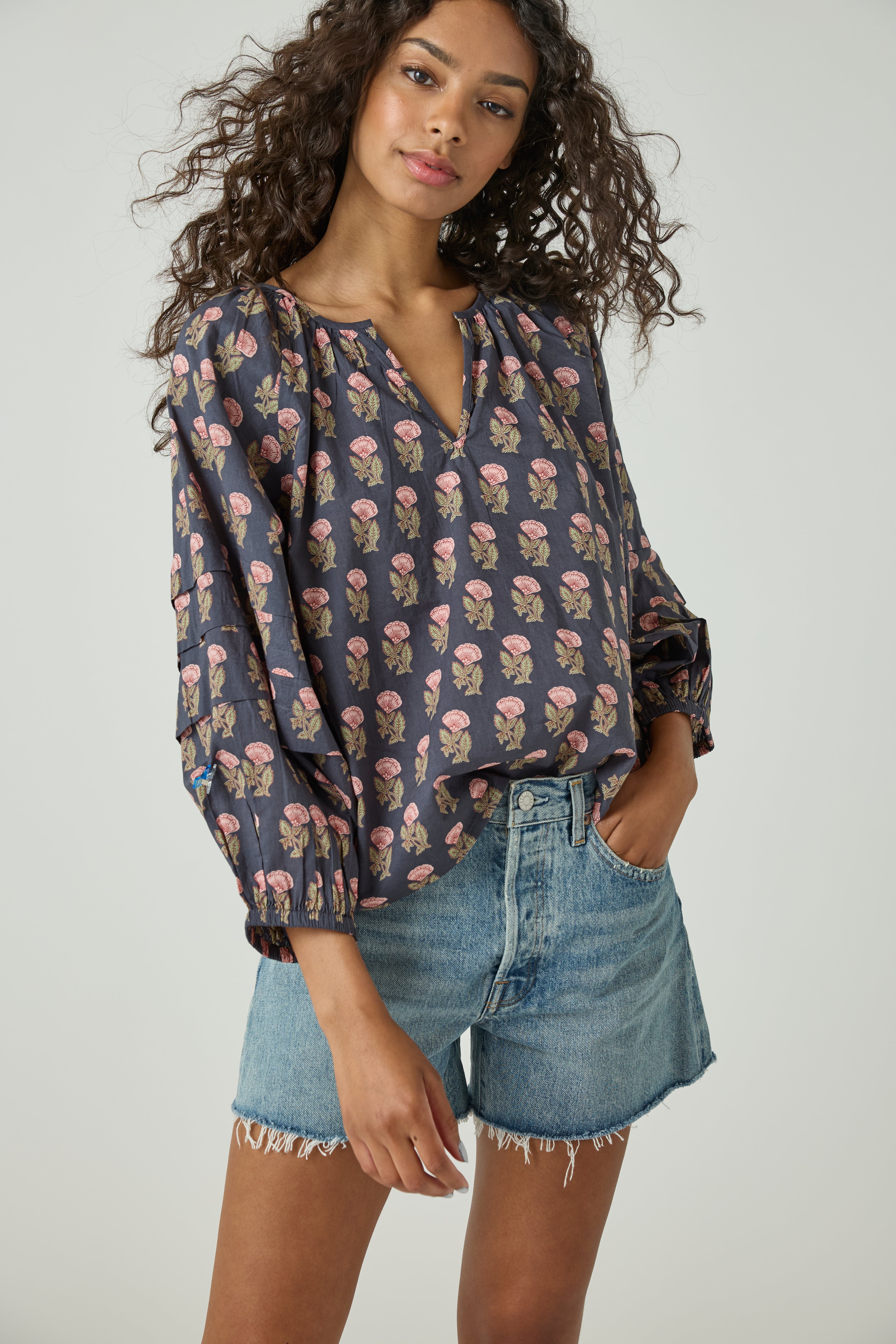 Pink Chicken Women's Ava Top - Navy Floral Drop