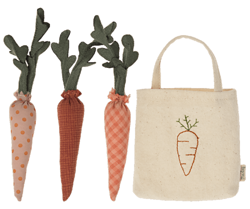 Maileg Carrots in Shopping Bag